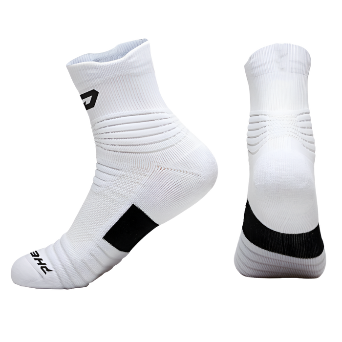 Quantum Knit Lite Quarter Performance Socks - White